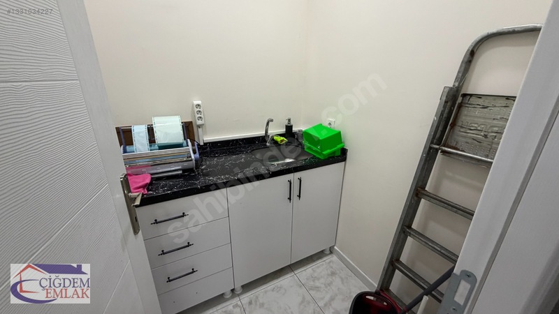 Çiğdem Emlak'tan Devren Satılık Dükkan 270m2 3 Katlı — fotoğraf 6