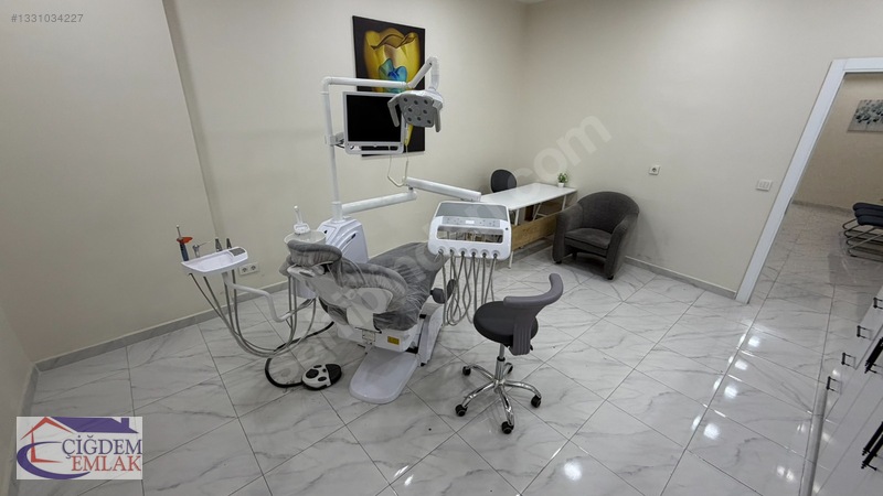 Çiğdem Emlak'tan Devren Satılık Dükkan 270m2 3 Katlı — fotoğraf 9