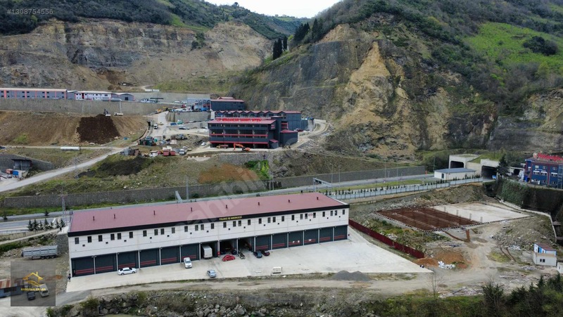 Trabzon Dolaylı Maçka Yolu Üzeri Satılık Dükkan — fotoğraf 4