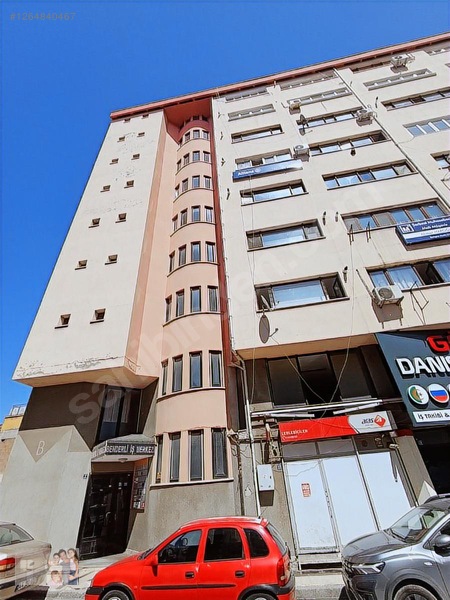 Çorum Merkez De Saat Kulesinin Caddesinde Satılık Ofis İşyeri