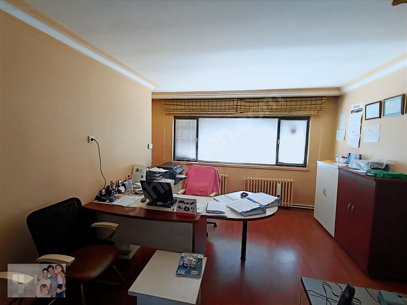 Çorum Merkez De Saat Kulesinin Caddesinde Satılık Ofis İşyeri — fotoğraf 21