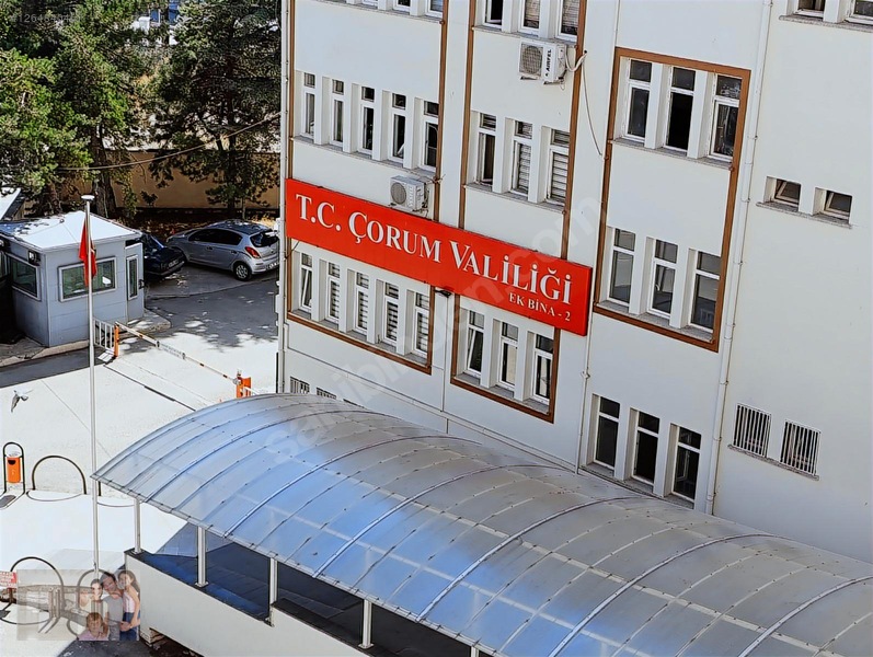 Çorum Merkez De Saat Kulesinin Caddesinde Satılık Ofis İşyeri — fotoğraf 46