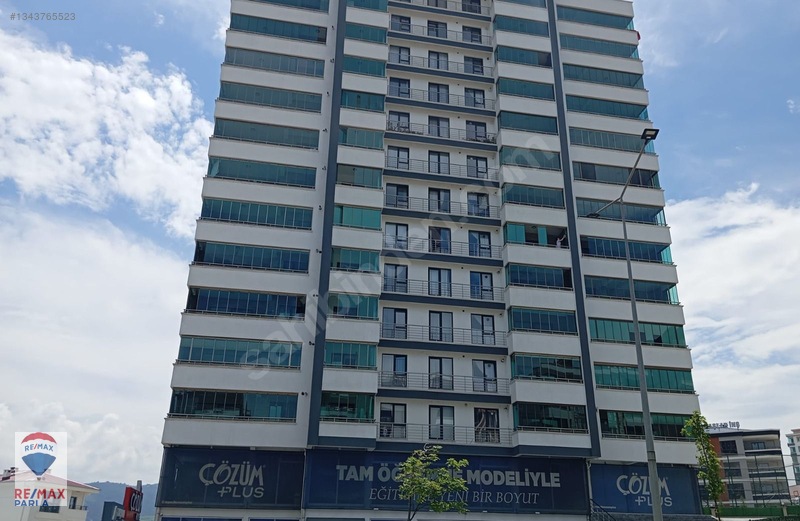 Remax Parla'dan Tepecik Yaşam Evlerinde Geniş Kiralık 3+1 Daire
