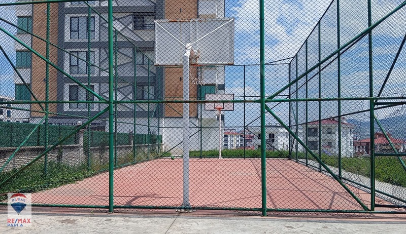Remax Parla'dan Tepecik Yaşam Evlerinde Geniş Kiralık 3+1 Daire — fotoğraf 4