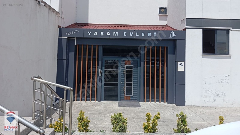 Remax Parla'dan Tepecik Yaşam Evlerinde Geniş Kiralık 3+1 Daire — fotoğraf 8
