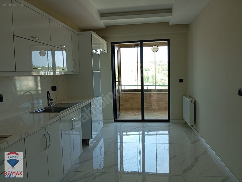 Remax Parla'dan Tepecik Yaşam Evlerinde Geniş Kiralık 3+1 Daire — fotoğraf 10