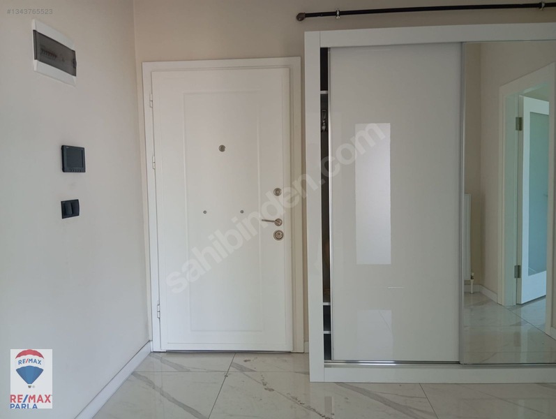 Remax Parla'dan Tepecik Yaşam Evlerinde Geniş Kiralık 3+1 Daire — fotoğraf 17