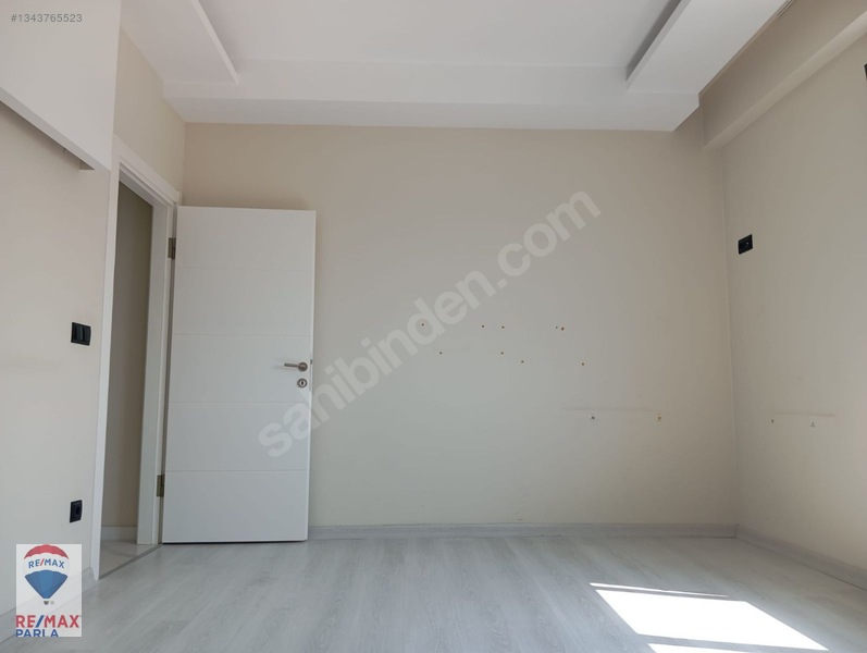 Remax Parla'dan Tepecik Yaşam Evlerinde Geniş Kiralık 3+1 Daire — fotoğraf 25