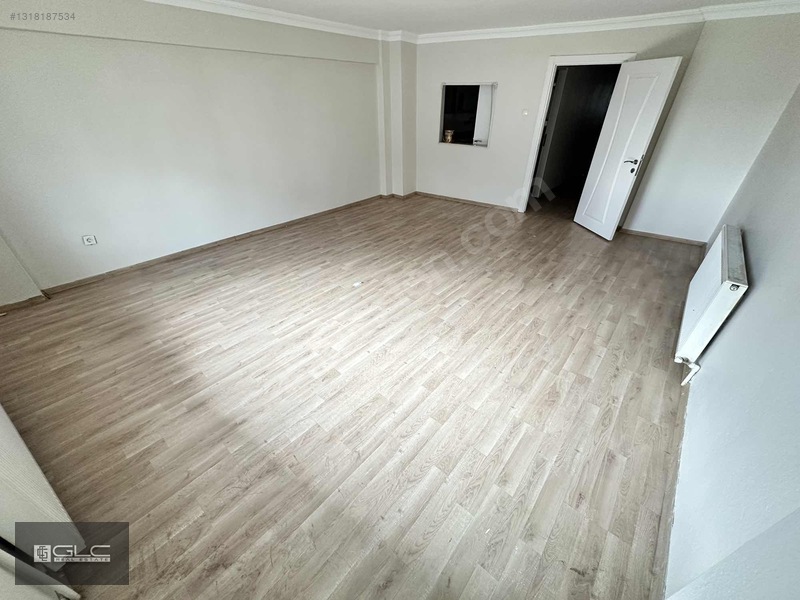 Eşrefpaşa Caddesi 3+1 130 M2 Asansörlü Satılık Daire — fotoğraf 2