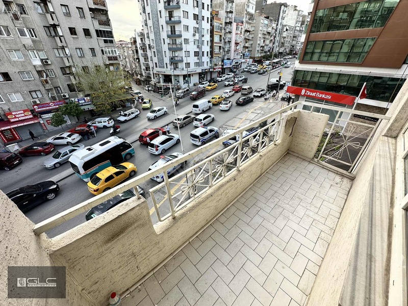 Eşrefpaşa Caddesi 3+1 130 M2 Asansörlü Satılık Daire — fotoğraf 6