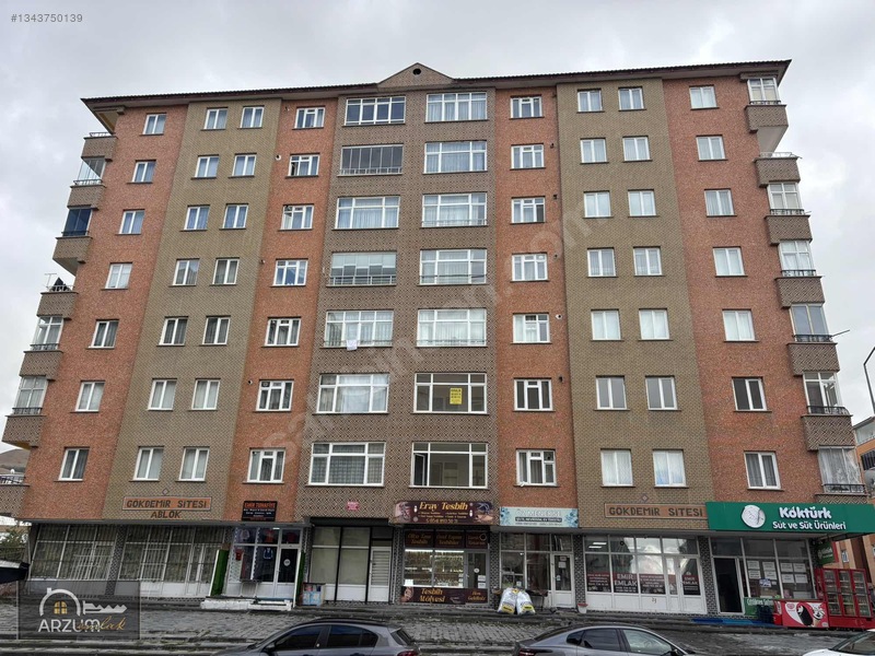 Yıldızkentte Kervansaray Evler Üstü ( 4+1) K.otoparklı Daire