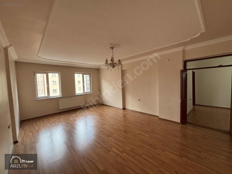 Yıldızkentte Kervansaray Evler Üstü ( 4+1) K.otoparklı Daire — fotoğraf 9
