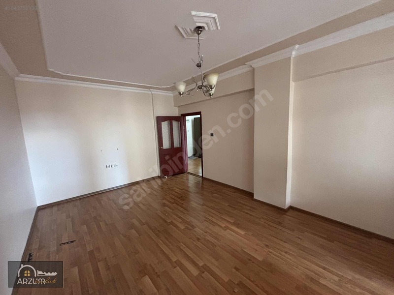 Yıldızkentte Kervansaray Evler Üstü ( 4+1) K.otoparklı Daire — fotoğraf 13