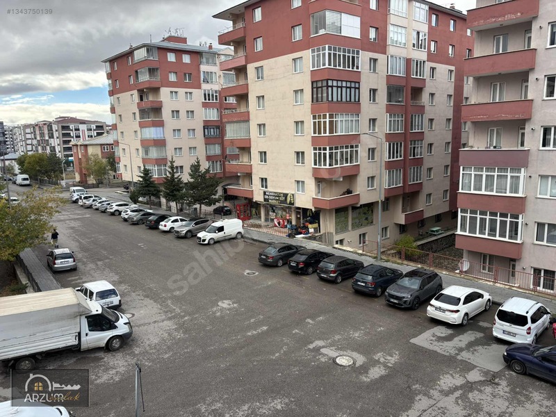 Yıldızkentte Kervansaray Evler Üstü ( 4+1) K.otoparklı Daire — fotoğraf 28