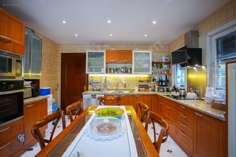 Dragos'ta Deniz Yakını, 6+2 Özel Villa, 400m² Net, Havuzlu — fotoğraf 20