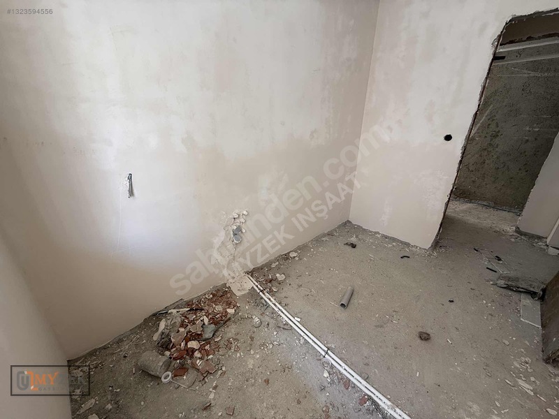 Halkalı Nayman'da Süper Konumda Satılık 1 + 1 Daıre — fotoğraf 19