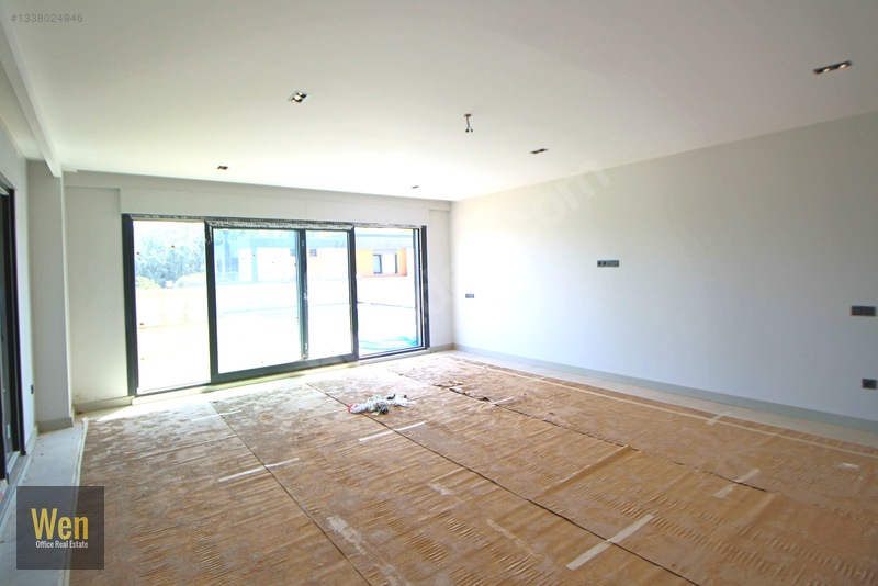 Çekmeköy Reşadiye'de Kiralık 6+2 Havuzlu Tripleks Villa — fotoğraf 4