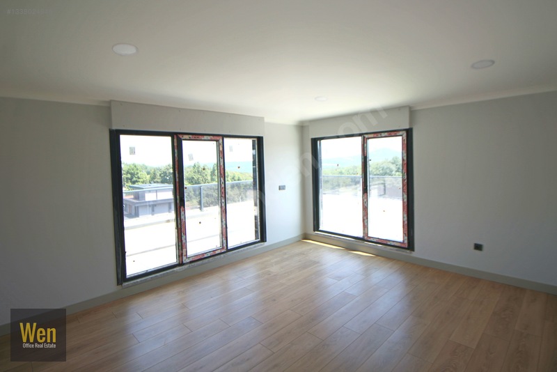 Çekmeköy Reşadiye'de Kiralık 6+2 Havuzlu Tripleks Villa — fotoğraf 21