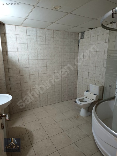 Piazza Civarı Kiralık Geniş 4+1 Daire — fotoğraf 9