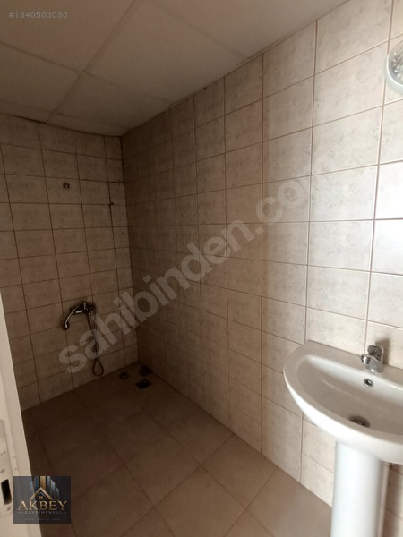 Piazza Civarı Kiralık Geniş 4+1 Daire — fotoğraf 15