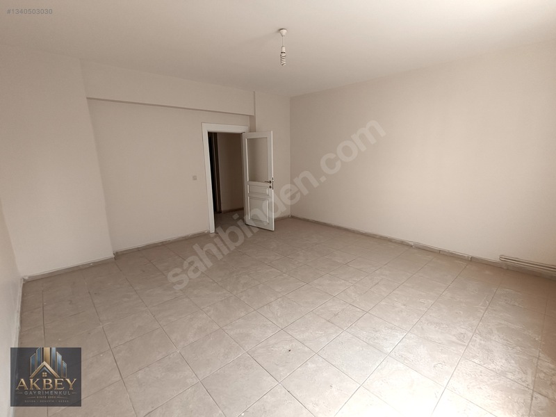 Piazza Civarı Kiralık Geniş 4+1 Daire — fotoğraf 23