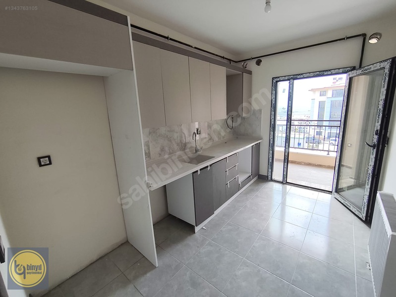 Binyıl Gayrimenkul'den Hilalkent'te Kiralık 2+1 Daire — fotoğraf 2
