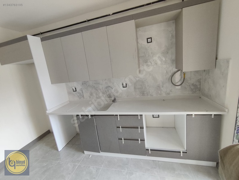 Binyıl Gayrimenkul'den Hilalkent'te Kiralık 2+1 Daire — fotoğraf 3