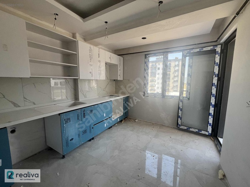 Realiva'dan Örnekkentte Satılık 2+1 Kapalı Mutfak Daire — fotoğraf 6