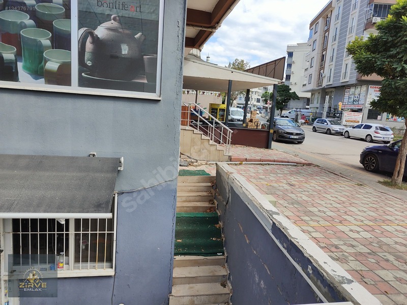Dumlupınar Mahallesinde Ana Cadde Üzerinde Satılık — fotoğraf 4
