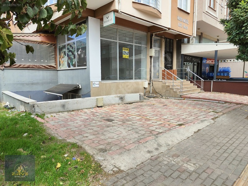 Dumlupınar Mahallesinde Ana Cadde Üzerinde Satılık — fotoğraf 8