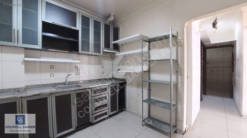 İzmir Konak Mithatpaşa Kiralık 100 M² Dükkan — fotoğraf 21