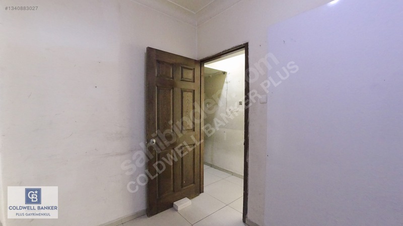 İzmir Konak Mithatpaşa Kiralık 100 M² Dükkan — fotoğraf 24