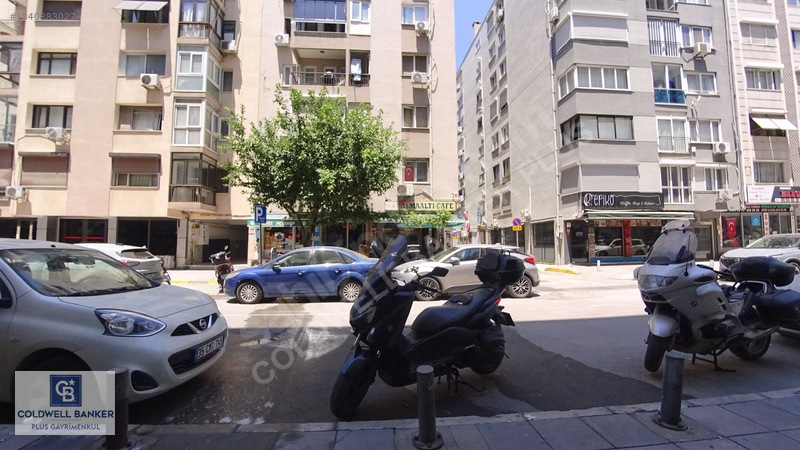 İzmir Konak Mithatpaşa Kiralık 100 M² Dükkan — fotoğraf 32