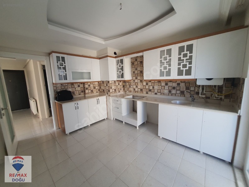 Remax Doğu'da Aziziye Camisine Yakın Kiralık 3+1 Daire — fotoğraf 5