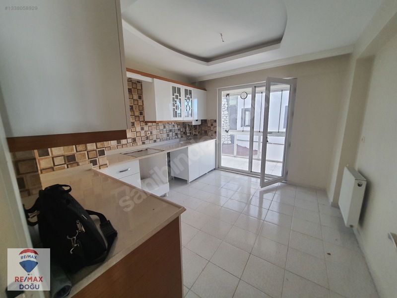 Remax Doğu'da Aziziye Camisine Yakın Kiralık 3+1 Daire — fotoğraf 6