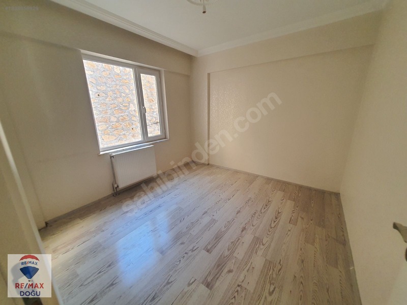 Remax Doğu'da Aziziye Camisine Yakın Kiralık 3+1 Daire — fotoğraf 9