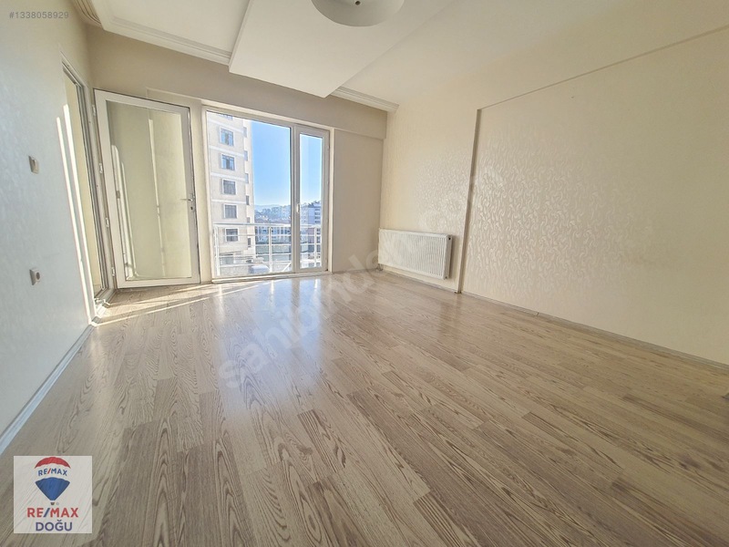 Remax Doğu'da Aziziye Camisine Yakın Kiralık 3+1 Daire — fotoğraf 14