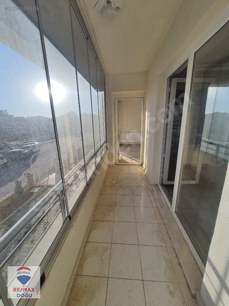 Remax Doğu'da Aziziye Camisine Yakın Kiralık 3+1 Daire — fotoğraf 17