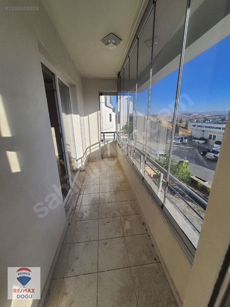 Remax Doğu'da Aziziye Camisine Yakın Kiralık 3+1 Daire — fotoğraf 18
