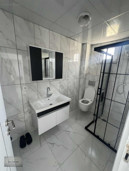 Üç Emlak'tan 1+1 Satılık Daire — fotoğraf 3