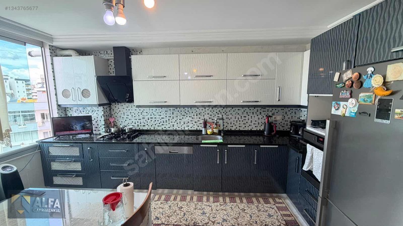 Güzelyalı'da 3+1 Doğalgazlı Merkezi Konumda Satılık Daire