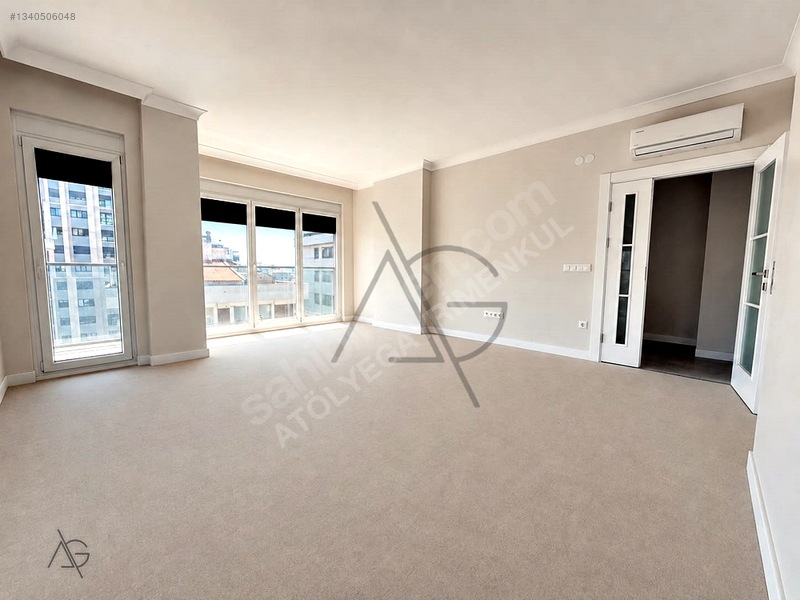 Çiftehavuzlarda Sıfır Bağdata Çok Yakın 130m2 Balkon Satılık Boş — fotoğraf 2