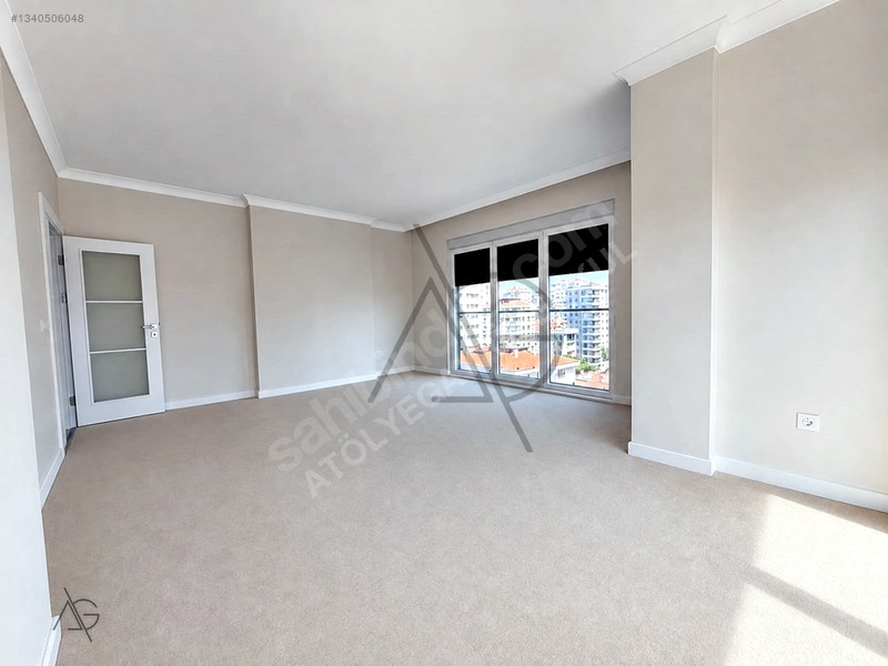 Çiftehavuzlarda Sıfır Bağdata Çok Yakın 130m2 Balkon Satılık Boş — fotoğraf 3