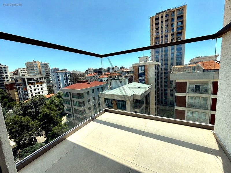 Çiftehavuzlarda Sıfır Bağdata Çok Yakın 130m2 Balkon Satılık Boş — fotoğraf 5