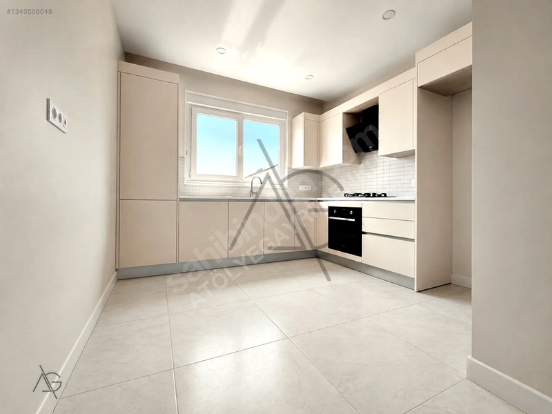 Çiftehavuzlarda Sıfır Bağdata Çok Yakın 130m2 Balkon Satılık Boş — fotoğraf 6