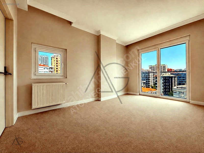 Çiftehavuzlarda Sıfır Bağdata Çok Yakın 130m2 Balkon Satılık Boş — fotoğraf 9