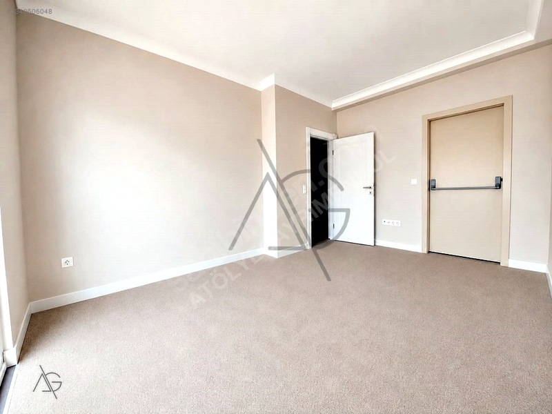 Çiftehavuzlarda Sıfır Bağdata Çok Yakın 130m2 Balkon Satılık Boş — fotoğraf 11