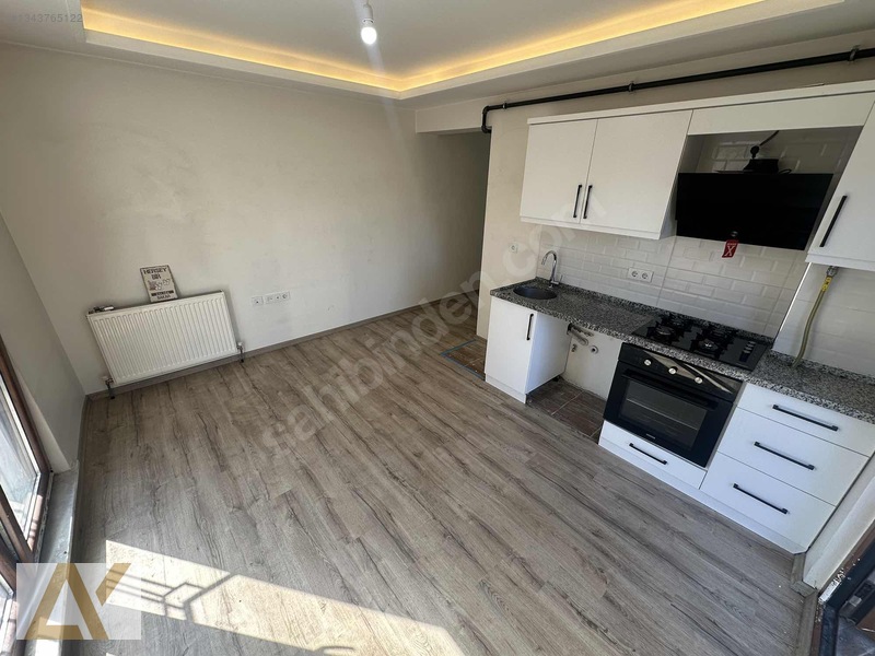 Şehir Merkezi Konumlu Kiralık 1+1 — fotoğraf 3