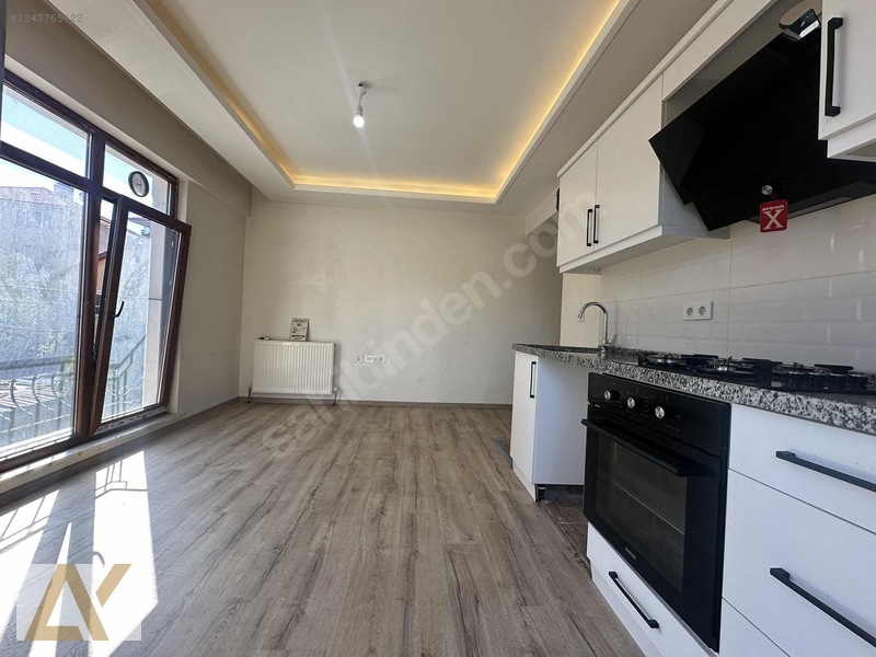 Şehir Merkezi Konumlu Kiralık 1+1 — fotoğraf 4
