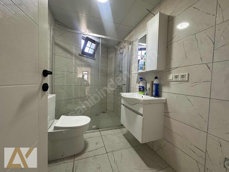 Şehir Merkezi Konumlu Kiralık 1+1 — fotoğraf 13